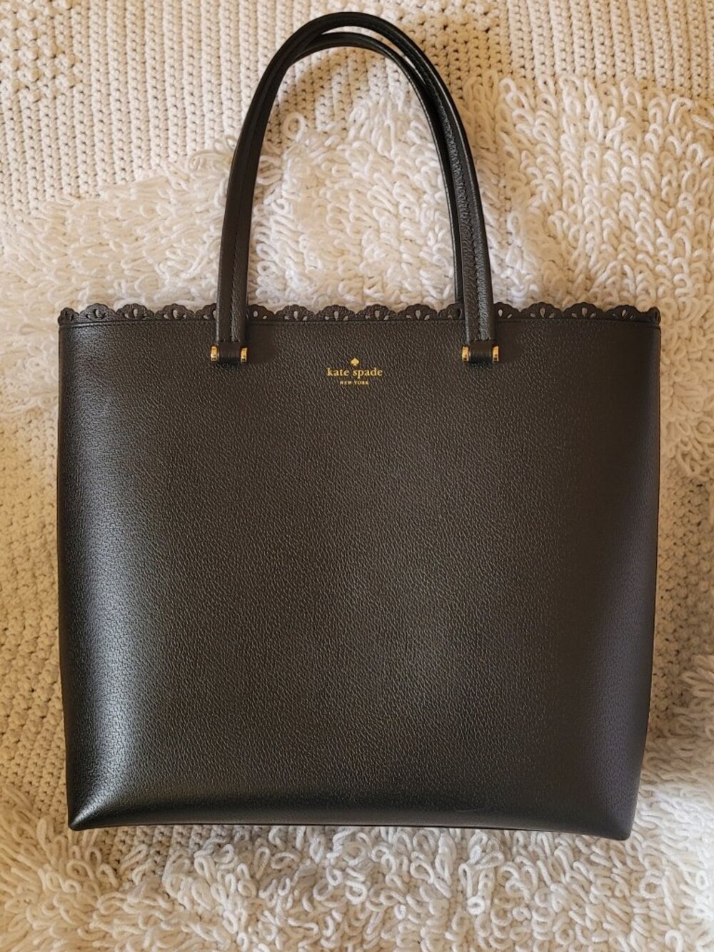 Stylish and Classic Kate Spade Tote